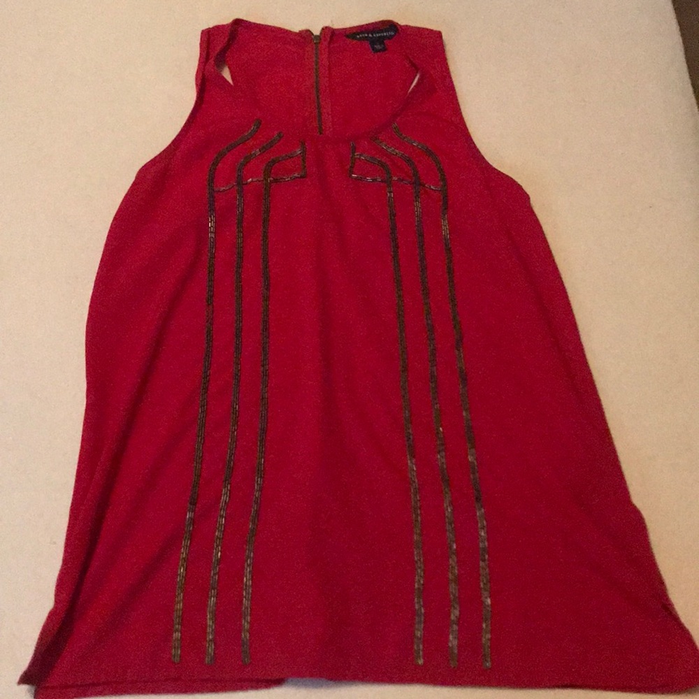 Beaded tank top with zipper in the back
